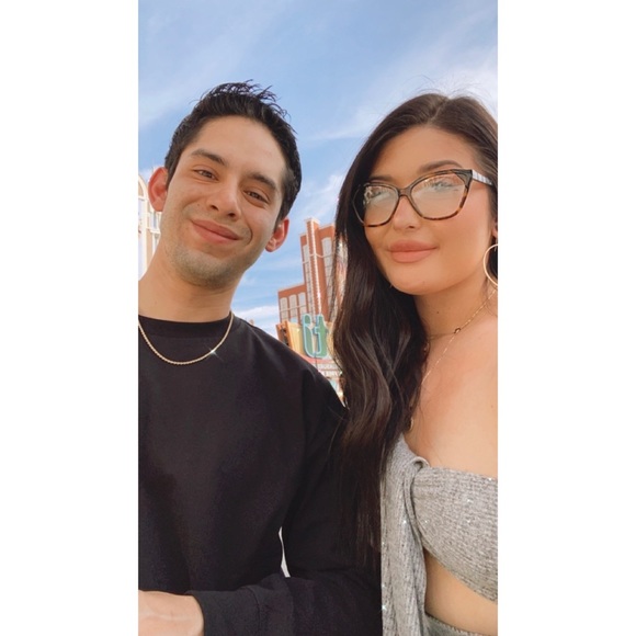 Meet your Posher, Danielle IG: @daniellesabrina - Picture 12 of 15